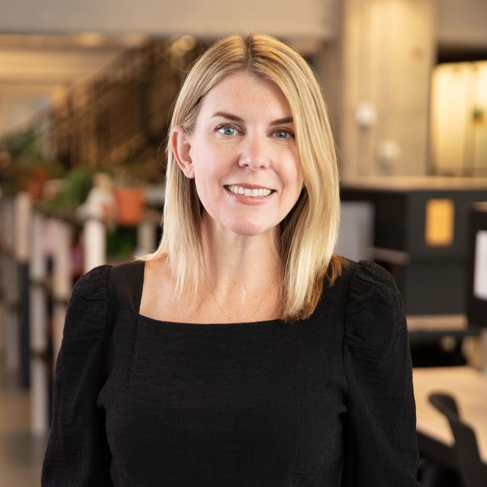 Meet your Posher, Dana